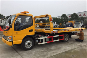 合浦哪里有拖车服务